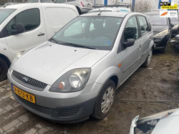 Ford Fiesta 1.4-16V Ambiente beschikbaar voor biedingen