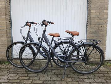 VERKOCHT | 2x Altec Metro | 28inch Damesfiets 7v frame 53cm beschikbaar voor biedingen