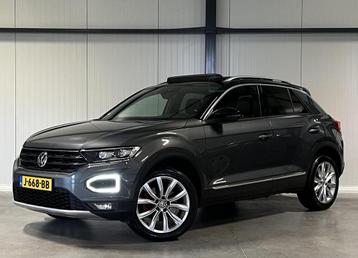 Volkswagen T-Roc 1.5 TSI 150PK Sport Pano Virtual Trekhaak beschikbaar voor biedingen