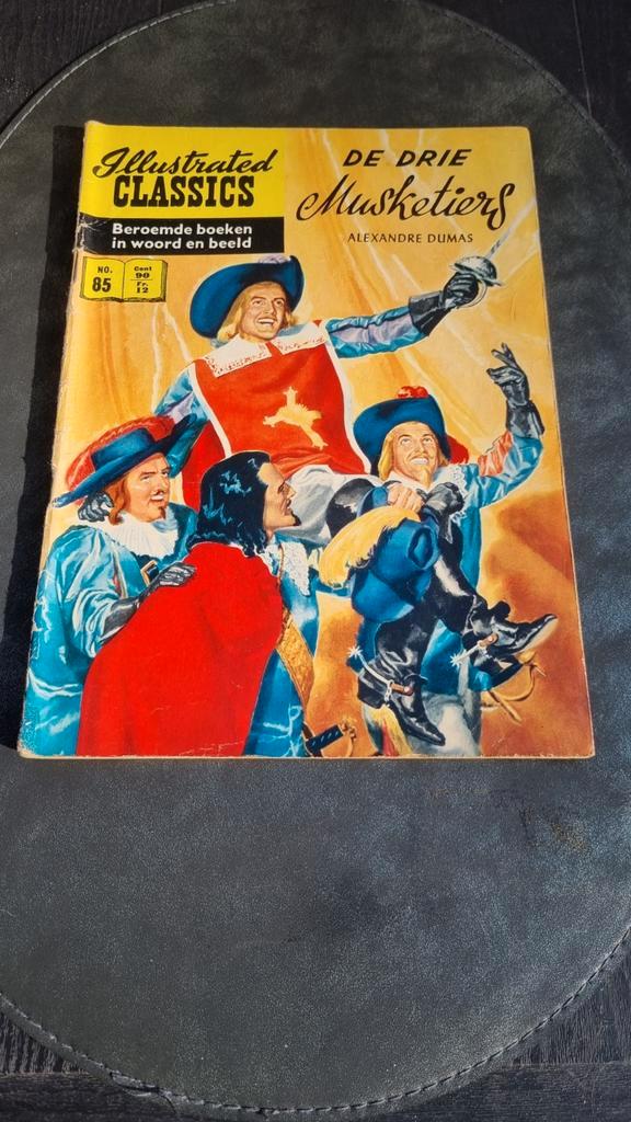 De Drie Musketiers - Illustrated Classics #85, Boeken, Stripboeken, Gelezen, Eén stripboek, Ophalen of Verzenden
