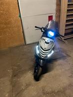 172cc Zip Brom, Fietsen en Brommers, Scooters | Piaggio, Ophalen, Zo goed als nieuw, Benzine, Zip