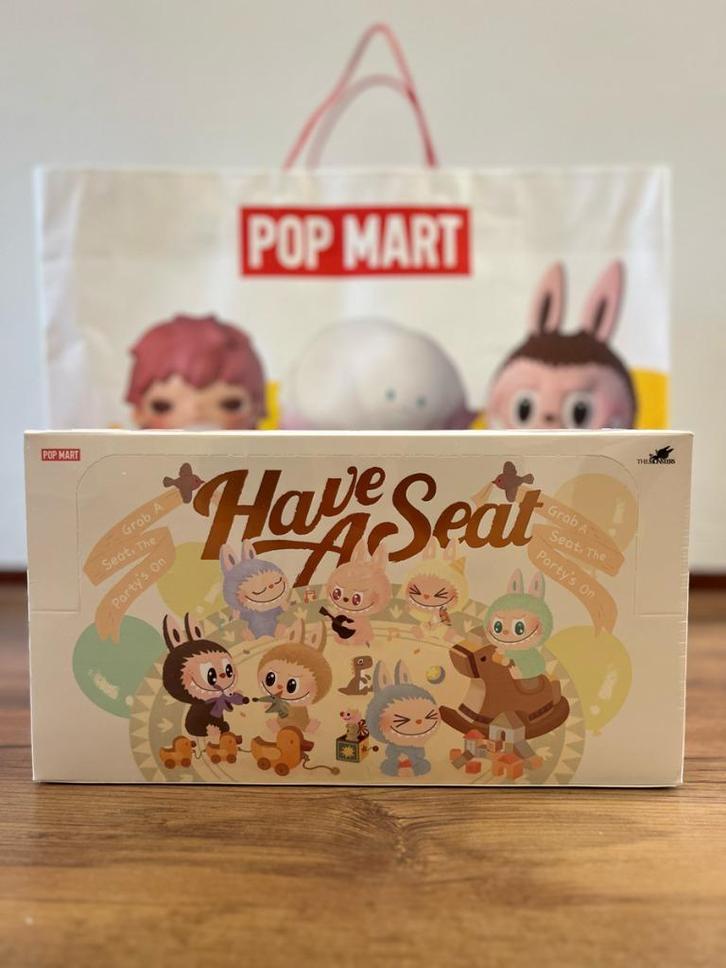 Labubu Have a Seat sealed | Pop Mart Original | incl. bon, Verzamelen, Poppetjes en Figuurtjes, Nieuw, Ophalen of Verzenden