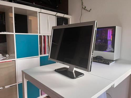 Dell SP2208WFP 22” monitor, Computers en Software, Monitoren, Zo goed als nieuw, 60 Hz of minder, HDMI, Ingebouwde camera, Kantelbaar