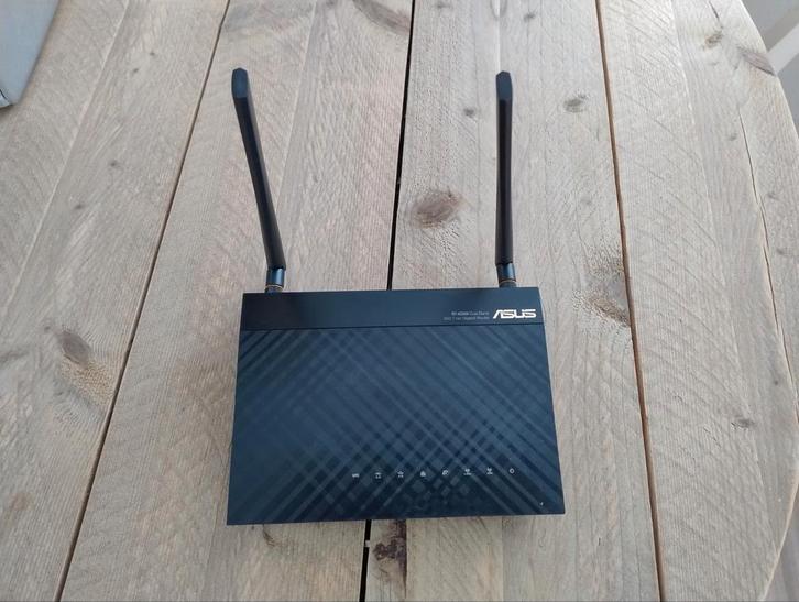 Asus RT-AC55U Router, Computers en Software, Routers en Modems, Gebruikt, Router, Ophalen of Verzenden