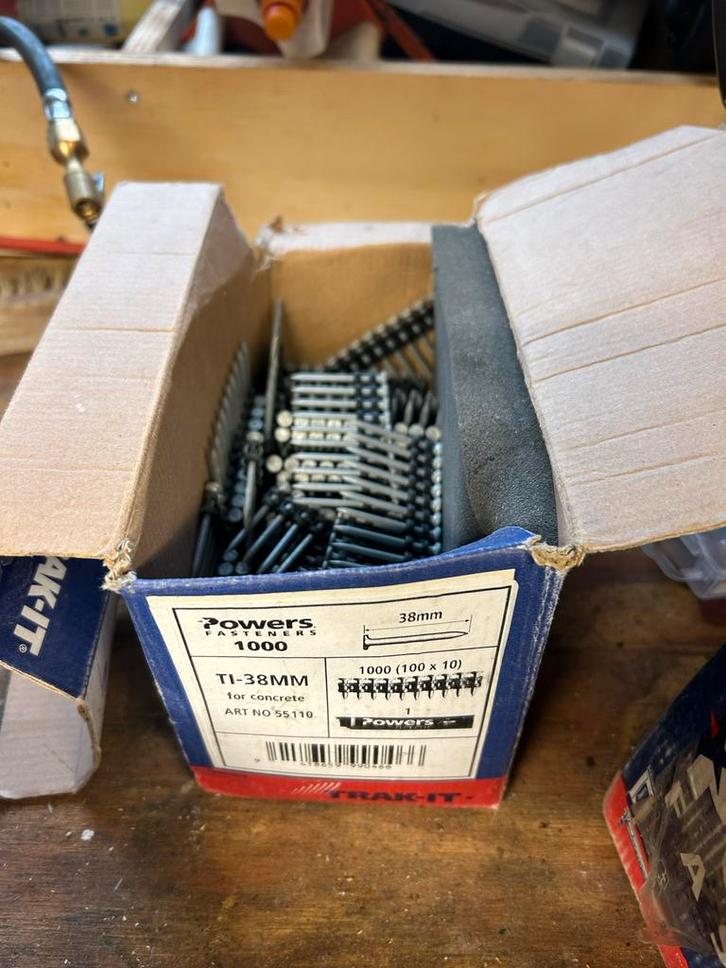 Schietnagels Powers Spit - Diverse Lengtes t.e.a.b., Doe-het-zelf en Verbouw, IJzerwaren en Bevestigingsmiddelen, Nieuw, Spijkers