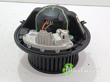 Kachel Ventilatiemotor van een BMW 1-Serie beschikbaar voor biedingen