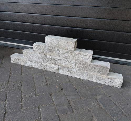 Witte Muurblokken / Straatwerk - Beton, Doe-het-zelf en Verbouw, Metselstenen, Gebruikt, Beton, Ophalen