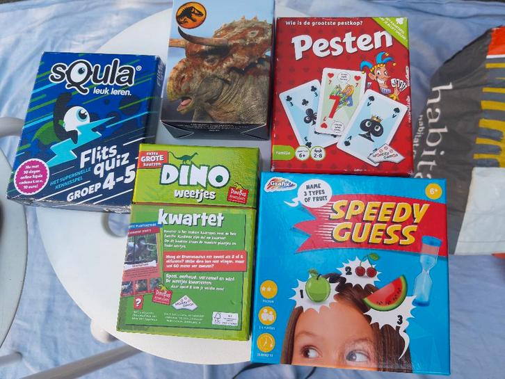 Squla, Pesten, Dino weetjes en Speed Guess, Hobby en Vrije tijd, Gezelschapsspellen | Bordspellen, Zo goed als nieuw, Een of twee spelers