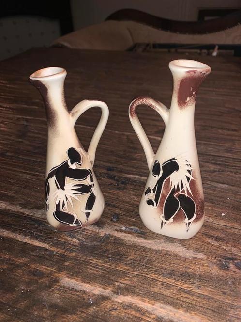 2 x Afrikaanse vaasjes (gesigneerd), Antiek en Kunst, Antiek | Vazen, Ophalen of Verzenden