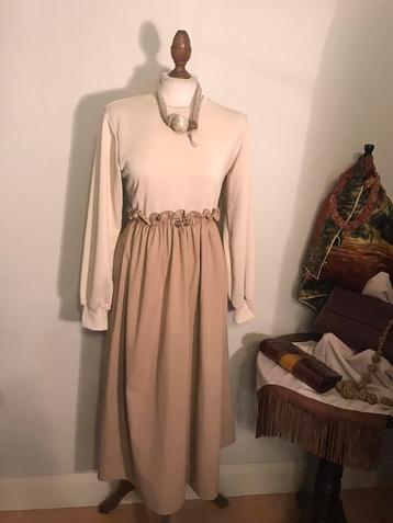 VINTAGE MAXI DRESS COTTON CAMEL beschikbaar voor biedingen