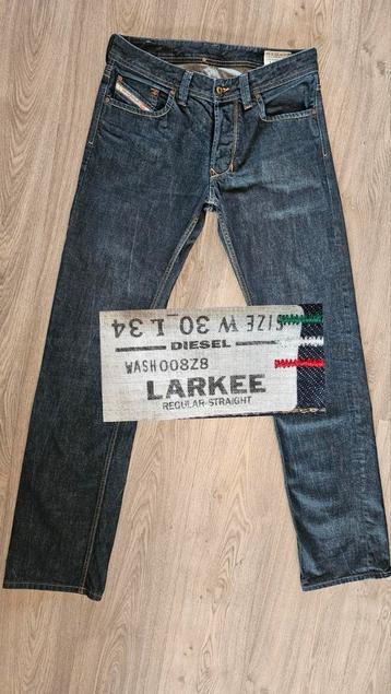 Diesel LARKEE W30 L34 = 30x34 - regular straight - #D3465 beschikbaar voor biedingen