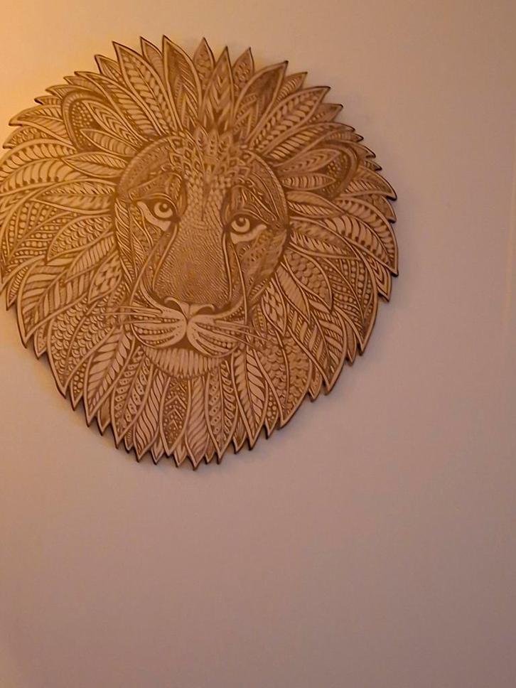 Leeuwenkop uit hout gesneden handwerk, Antiek en Kunst, Kunst | Beelden en Houtsnijwerken, Ophalen of Verzenden
