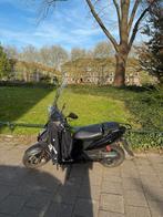 Kymco agility 50 ( 2018 ), Fietsen en Brommers, Snorfietsen en Snorscooters, Kymco, Ophalen of Verzenden, Zo goed als nieuw, Benzine