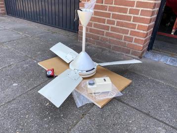 Itho plafond ventilator van metaal, met 3 bladen, 5 standen  beschikbaar voor biedingen