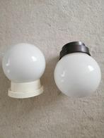 2 plafondlampen, of hallampen, bolvormig glas, Huis en Inrichting, Lampen | Plafondlampen, Ophalen of Verzenden, Zo goed als nieuw