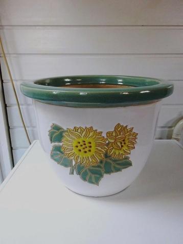 Grote ronde geglazuurde plantenpot ~ bloempot beschikbaar voor biedingen