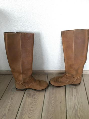 Leren hoge laars beschikbaar voor biedingen