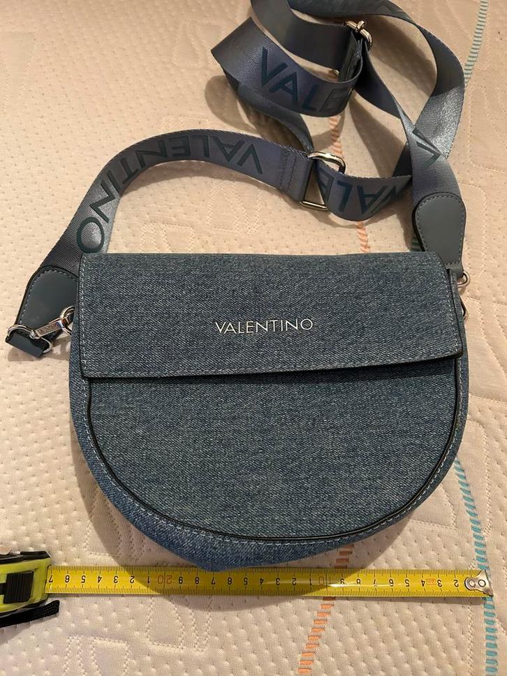 Valentino Denim Crossbody Tas, Sieraden, Tassen en Uiterlijk, Tassen | Damestassen, Zo goed als nieuw, Schoudertasje, Blauw, Ophalen of Verzenden