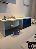 Speelkamer bureau kinderen met ikea opbergbak met wielen, Huis en Inrichting, Bureaus, Ophalen, Met wielen, Gebruikt