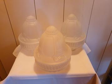 Art Deco stijl plafondlampen beschikbaar voor biedingen