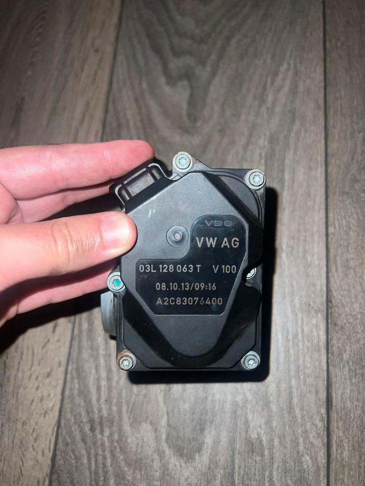 Gasklephuis VW Caddy 1.6 TDI, Auto-onderdelen, Motor en Toebehoren, Volkswagen, Gebruikt, Ophalen of Verzenden