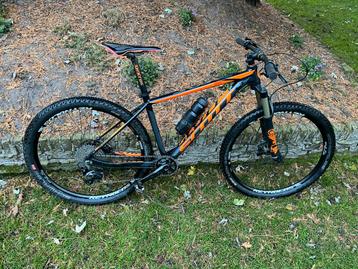 Scott Scale M met XT SLX afmontage en Reynolds 27,5 wielset beschikbaar voor biedingen
