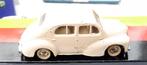 RENAULT 4 CV 1/43 VAN MODELCAR BEIGE, EN SPEC UITG.TRABANT, Verzenden, Zo goed als nieuw, Auto, Norev