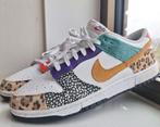 Nike Dunk Low SE WMNS "Animal" w44.5 L, 292, Overige kleuren, Nike, Ophalen of Verzenden, Sneakers of Gympen