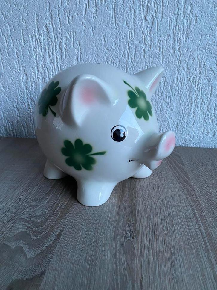 Goebel Spaarvarken SD45 - Klavertjes vier, uit 1962, Verzamelen, Spaarpotten, Zo goed als nieuw, Dier, Steen, Aardewerk of Keramiek