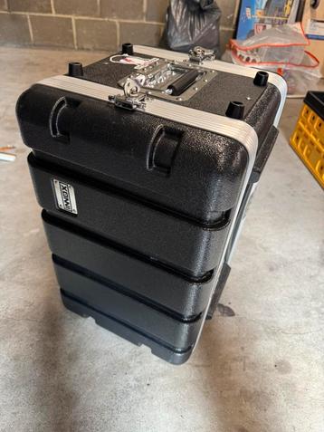 Innox 6u 19 inch flightcase double door flight case beschikbaar voor biedingen