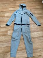 Nike tech, Kleding | Heren, Sportkleding, Ophalen of Verzenden, Zo goed als nieuw, Grijs, Algemeen