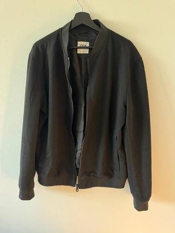 Black men's jacket ZARA beschikbaar voor biedingen