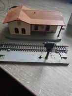 Modelspoor Station met Seinen en Rails, Ophalen of Verzenden, Gebruikt, Gelijkstroom, Brug, Tunnel of Gebouw