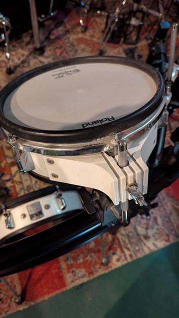Roland PD-100 mesh V-pad (2 stuks beschikbaar) beschikbaar voor biedingen