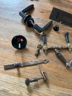 Divers hang- en sluitwerk - antiek, Doe-het-zelf en Verbouw, Hang- en Sluitwerk, Ophalen of Verzenden, Gebruikt