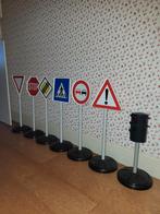Kunststof Verkeersborden 

Leuk voor buiten en binnen!, Ophalen of Verzenden, Zo goed als nieuw