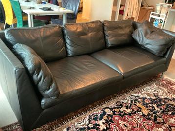 Donkerbruine leren Ikea 3-zits bank beschikbaar voor biedingen