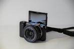 SONY A5000 + 16-50MM - ZWART - 20MP - E-mount - VLOG CAMERA, 20 Megapixel, Gebruikt, Spiegelreflex, Ophalen of Verzenden