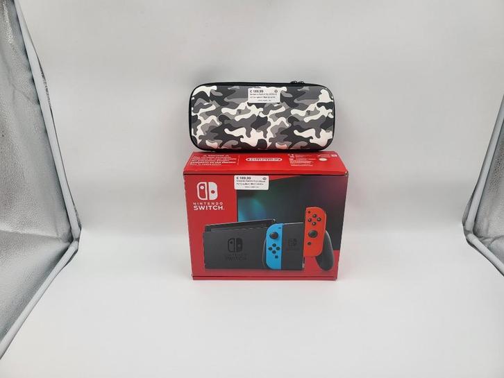 Nintendo Switch Rood Blauw V2 Compleet | Met Garantie, Spelcomputers en Games, Spelcomputers | Nintendo Switch, Zo goed als nieuw