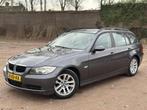 BMW 3-serie Touring 318i Business Line AUTOMAAT AIRCO CRUISE, Auto's, BMW, Automaat, 1435 kg, Origineel Nederlands, Parkeersensor
