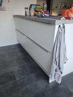 Moderne mat witte eilandkeuken met betonlookbladGEDEMONTEERD, Huis en Inrichting, Wit, Overige typen, Ophalen of Verzenden, Zo goed als nieuw
