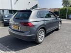 Volkswagen Tiguan 1.5 TSI Comfortline Business 131 PK | Pano, Auto's, Volkswagen, Te koop, Zilver of Grijs, Benzine, 73 €/maand