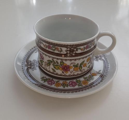 Schwarzenhammer Porzellan kop en schotel setje, Huis en Inrichting, Keuken | Servies, Nieuw, Kop(pen) en/of Schotel(s), Porselein