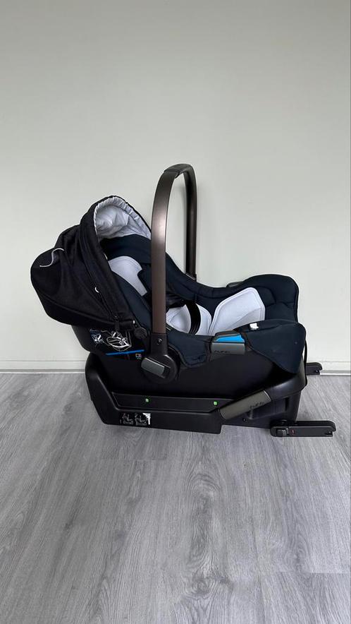 Nuna PIPA next incl base, Kinderen en Baby's, Autostoeltjes, Gebruikt, Overige merken, 0 t/m 13 kg, Isofix, Ophalen