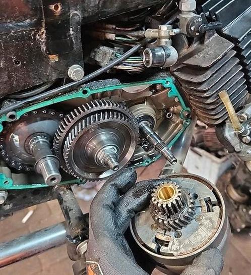 Brommer/scooter reparaties. Vooral Tomos ook andere merken, Fietsen en Brommers, Overige Fietsen en Brommers, Zo goed als nieuw