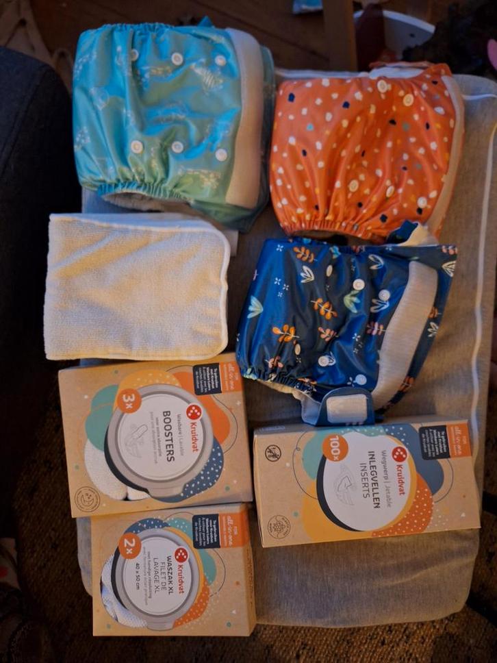 Drie wasbare luiers met boosters, inlegvellen en een waszak, Kinderen en Baby's, Badjes en Verzorging, Nieuw, Overige typen, Overige merken