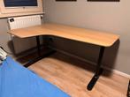 Bureau Ikea Bekant 160x110 in hoogte verstelbaar, Huis en Inrichting, Bureaus, Ophalen, In hoogte verstelbaar, Gebruikt, Bureau