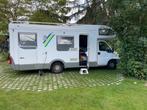 Fijne, ruime gezinscamper met garage (Knaus 708G), Caravans en Kamperen, Campers, Afzuigkap, Chemisch toilet, Alkoof, Ringverwarming