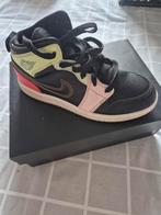 Jordan mid maat 33.5, Kinderen en Baby's, Ophalen of Verzenden, Gebruikt, Jongen of Meisje, Schoenen