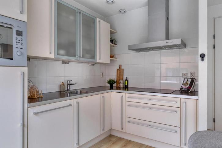 Complete keuken - zelf te demonteren, Huis en Inrichting, Keuken | Complete keukens, Gebruikt, Hoekkeuken, Crème, Ophalen